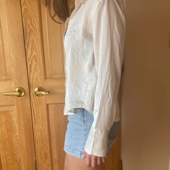 Long-Sleeve Satin Button-Up Shirt from Abercrombie - Picture 3 of 4